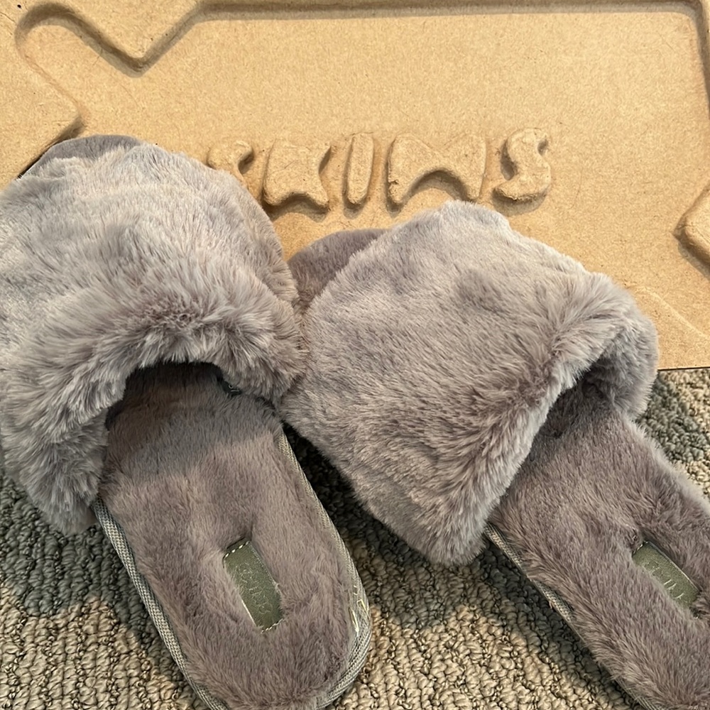 Skims Slippers
